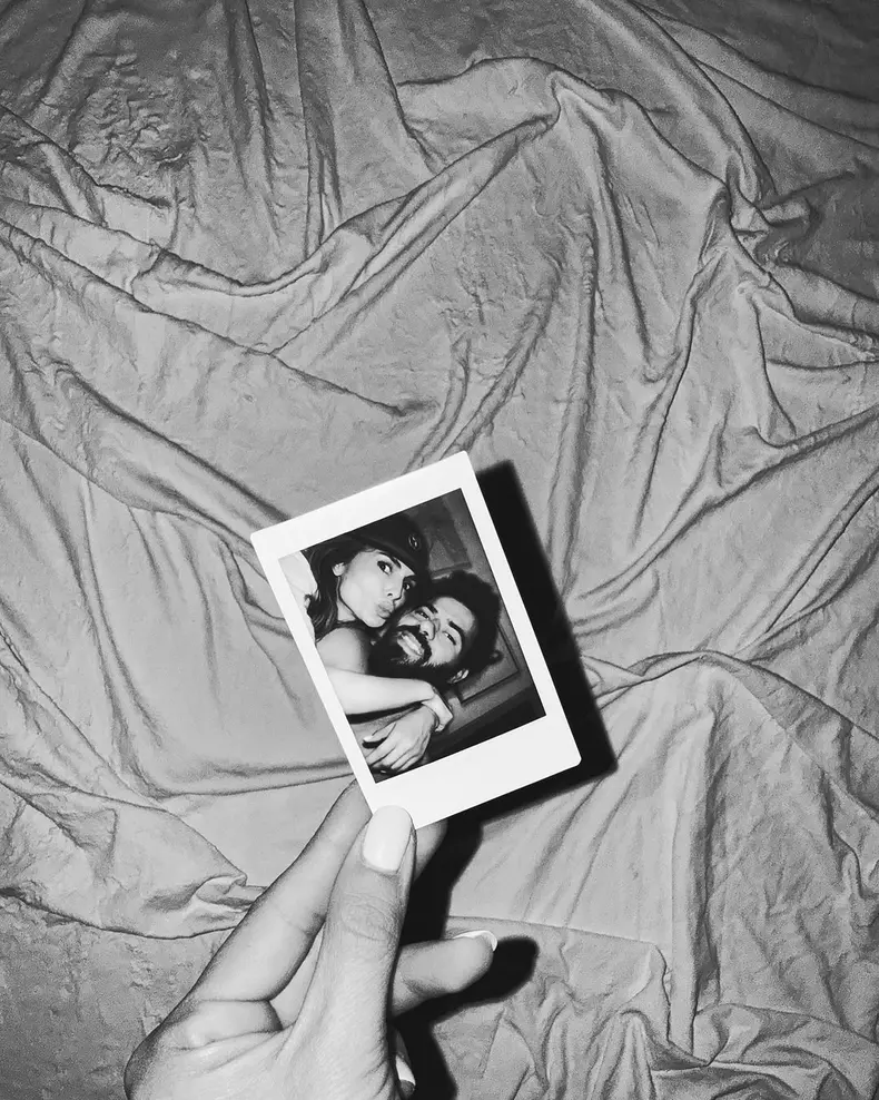 Sânziana-Negru-și-Ștefan-Floroaica-îmbrățișare-emoționantă-la-aeroport-după-filmările-Asia-Express-2025 (7)