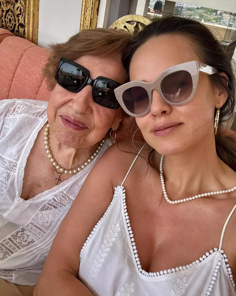 Andreea Raicu, vacanță cu mama în Grecia  (1)
