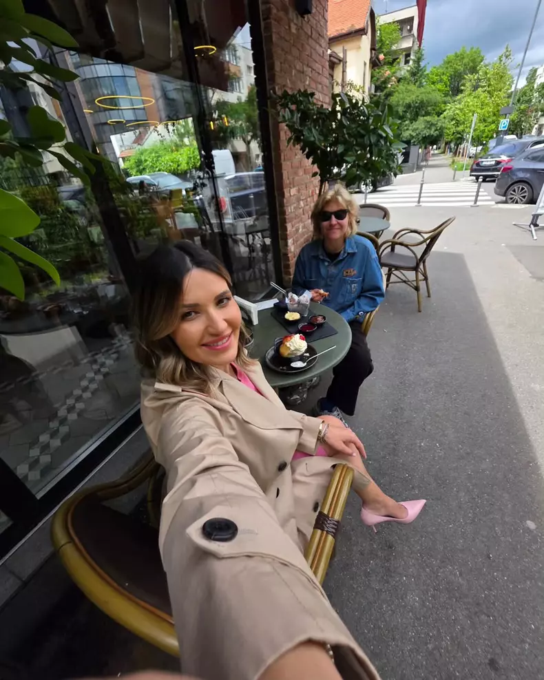 Best of This Week – de 1 Iunie, începem cu ce contează cel mai mult- copiii Dacă tot este Ziua Copilului, era firesc să încep cu ei- ️Bibi a fost invitat la o emisiune la TVR Info, unde a vorbit despre (5)