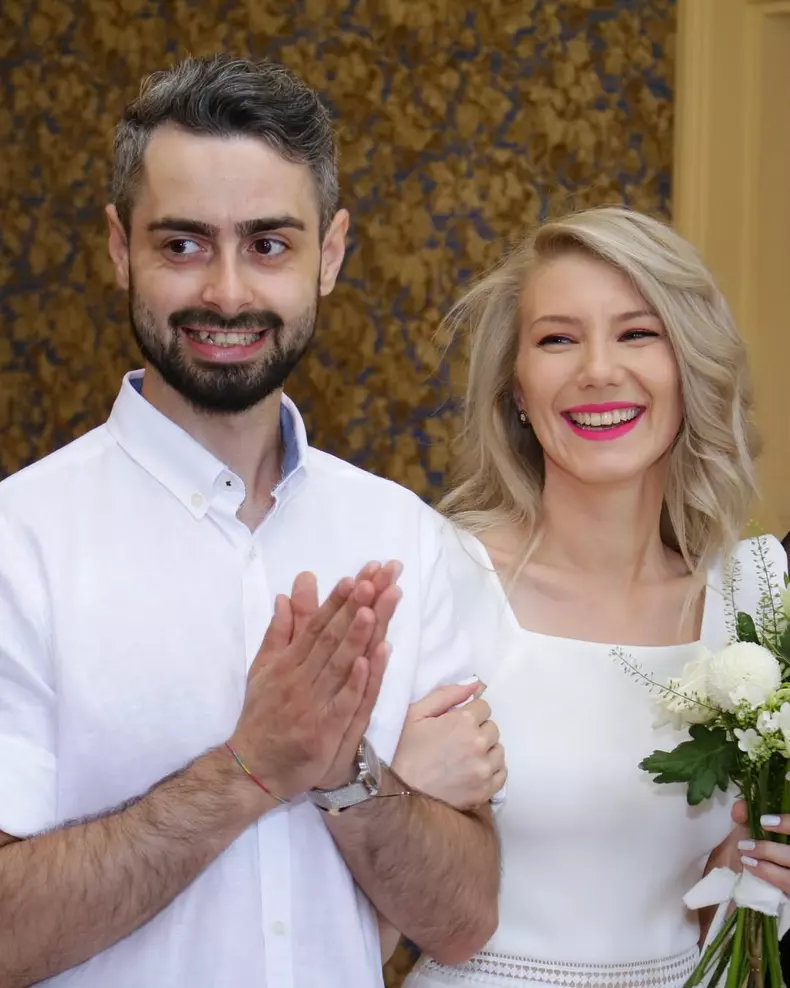 Alexandra și Radu Bucălae, imagini de la cununia civilă  (1)