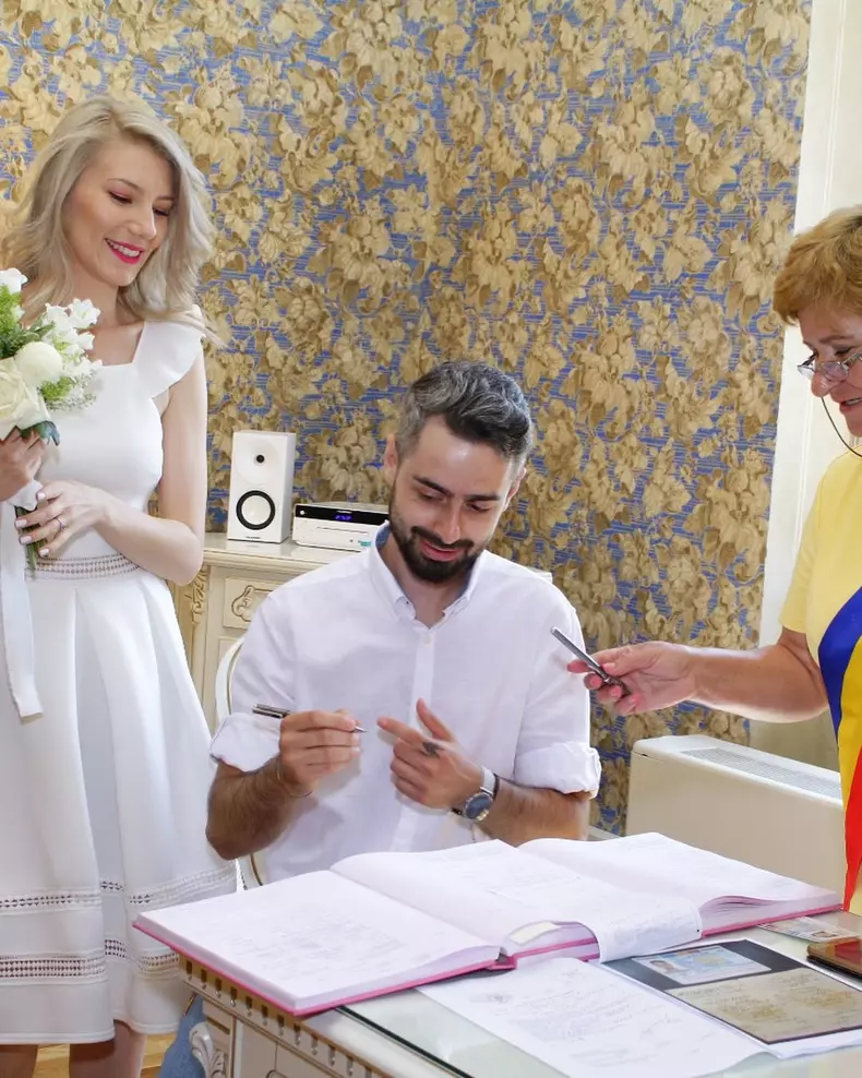 Alexandra și Radu Bucălae, imagini de la cununia civilă  (3)
