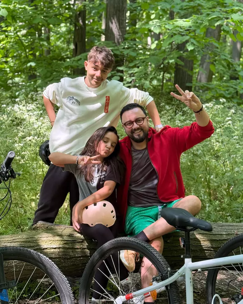 Ce fac Andra și fiica ei în fiecare seară   (7)