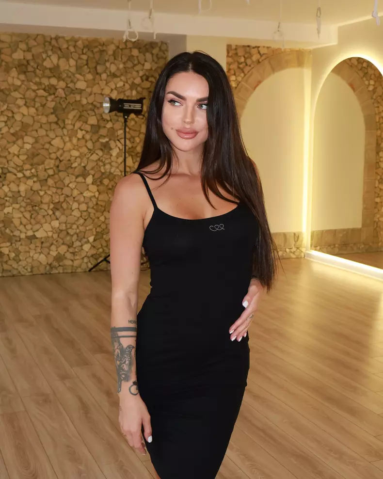 Cristina Scarlevschi, ispită la Insula iubirii 2025, înainte de operațiile estetice  (12)