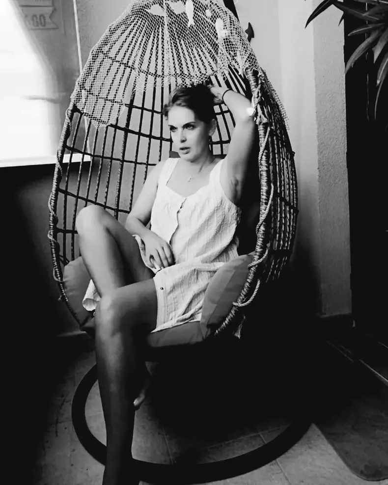 #home #relaxation #goodvibes #afternoonmood #perfecttiming photo by @cezarinaharabor