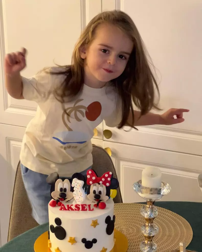magda-palimariu-imagini-aksel (4)
