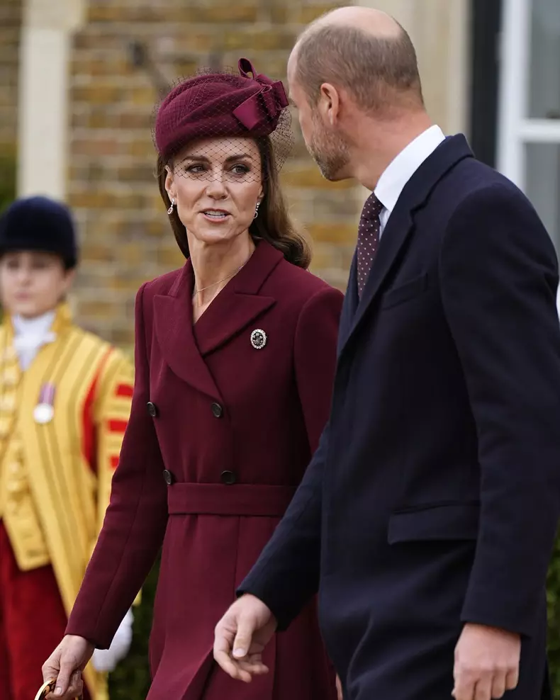 Kate-Middleton-și-Prințul-William-l-au-întâmpinat-oficial-pe-Donald-și-Melania-Trump-la-Windsor-Castle (13)