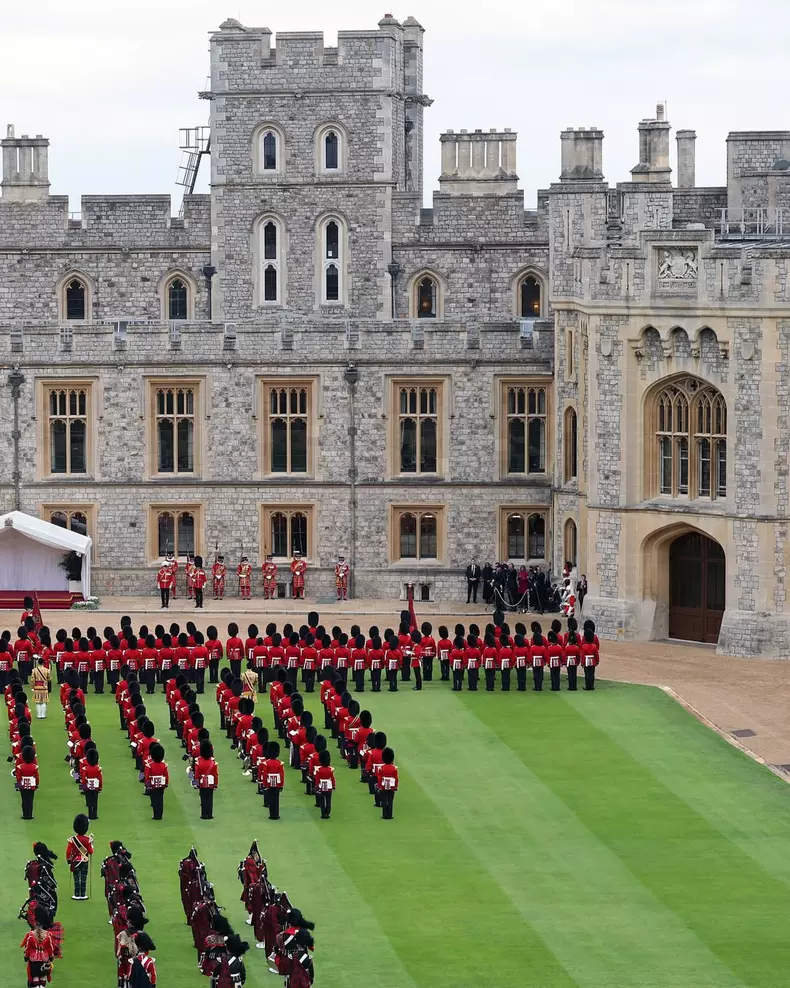 Kate-Middleton-și-Prințul-William-l-au-întâmpinat-oficial-pe-Donald-și-Melania-Trump-la-Windsor-Castle (2)