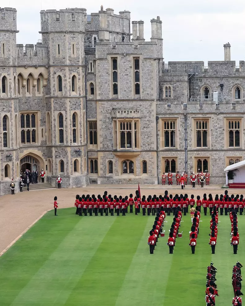 Kate-Middleton-și-Prințul-William-l-au-întâmpinat-oficial-pe-Donald-și-Melania-Trump-la-Windsor-Castle (3)