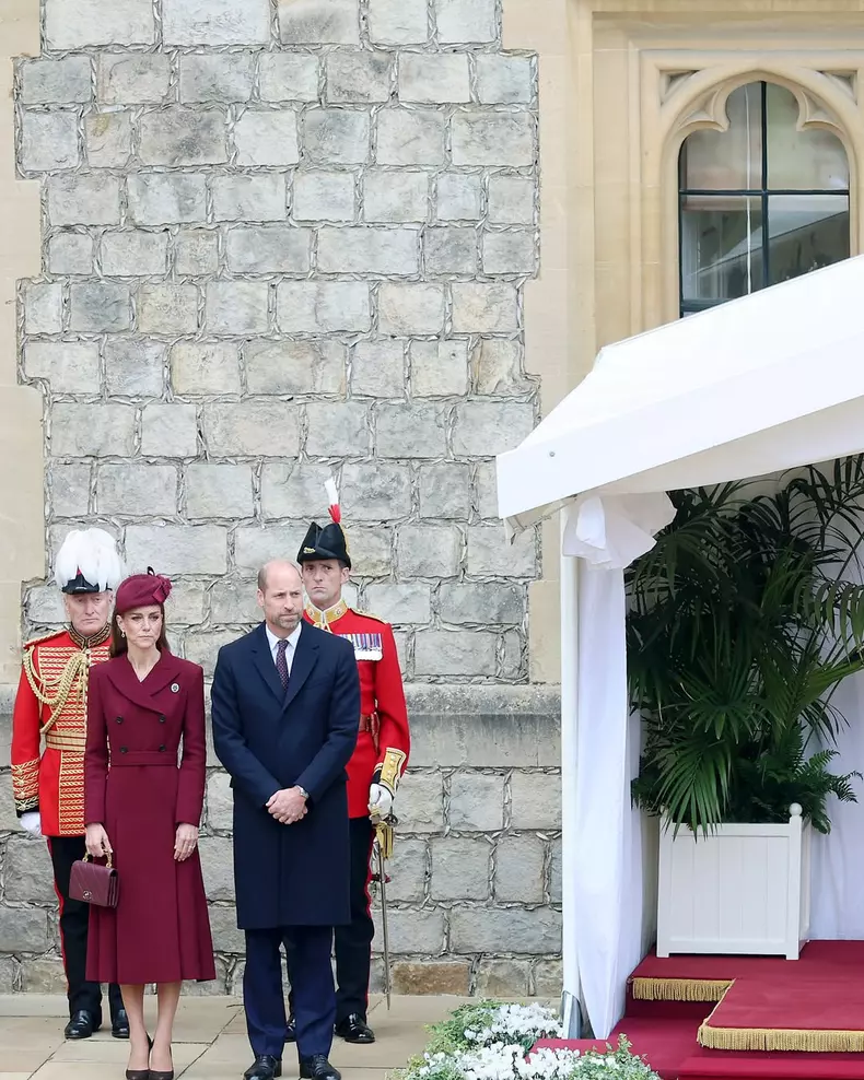Kate-Middleton-și-Prințul-William-l-au-întâmpinat-oficial-pe-Donald-și-Melania-Trump-la-Windsor-Castle (6)