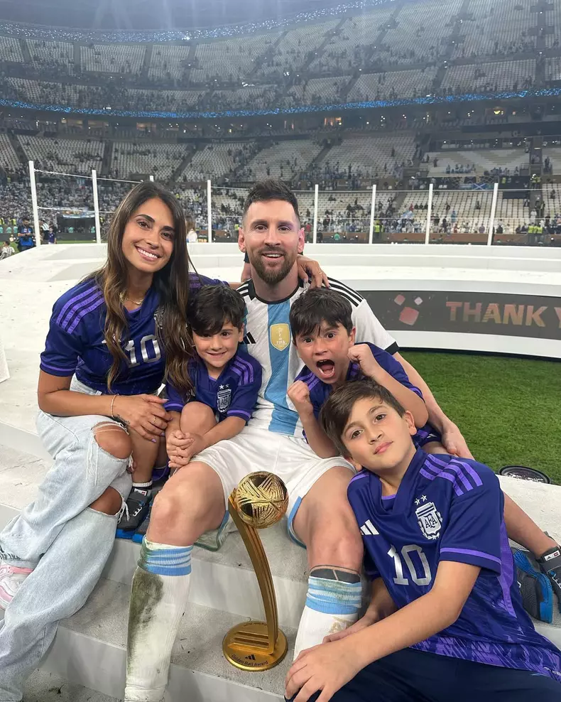 lionel-messi-antonela-roccuzzo (9)