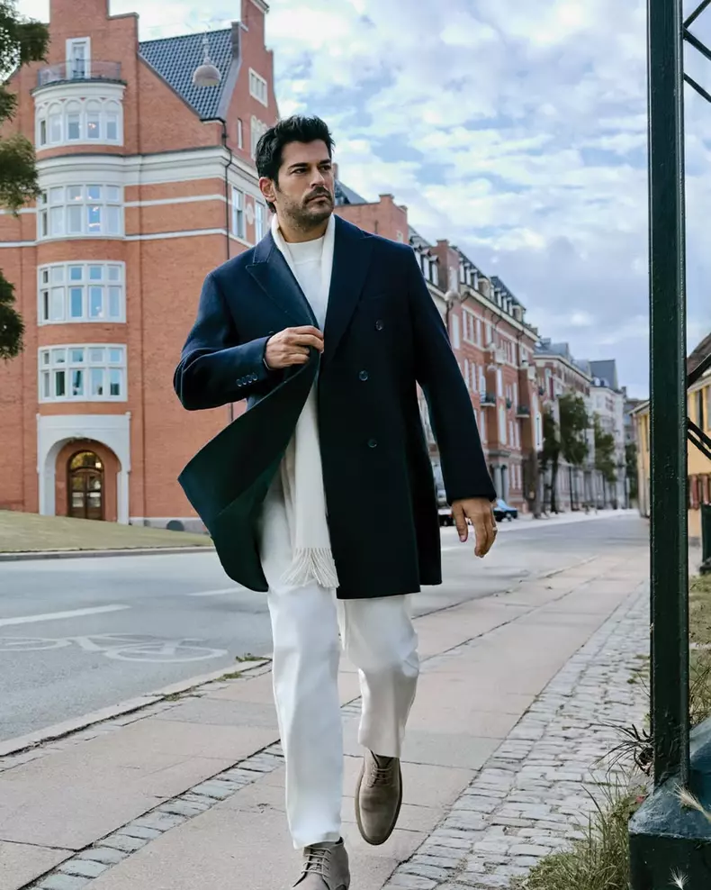 Burak Özçivit3