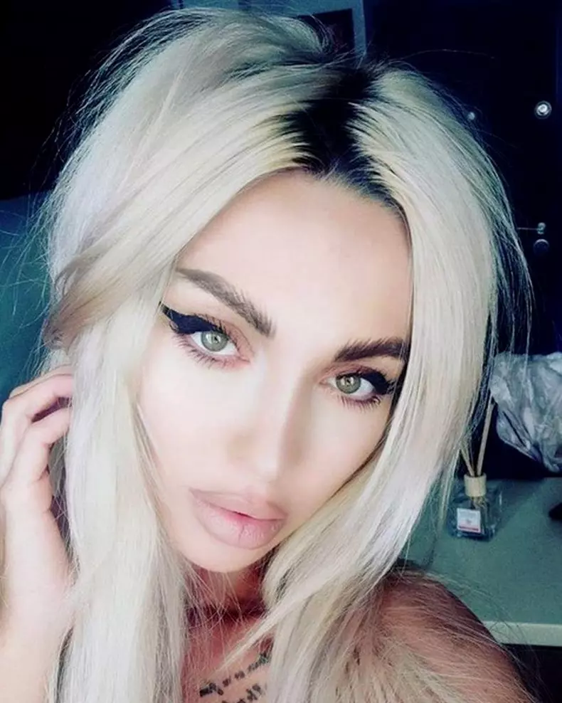 iubita-Victor-Slav2-819x1024