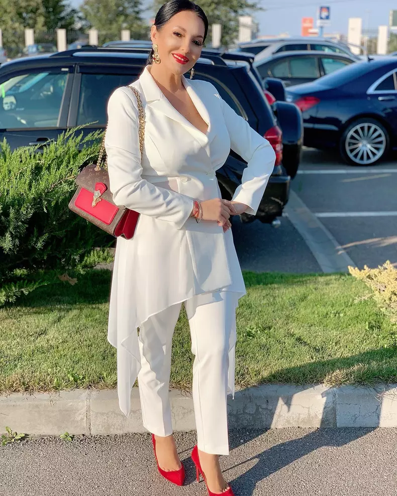 Angela-Rusu-însărcinată-4