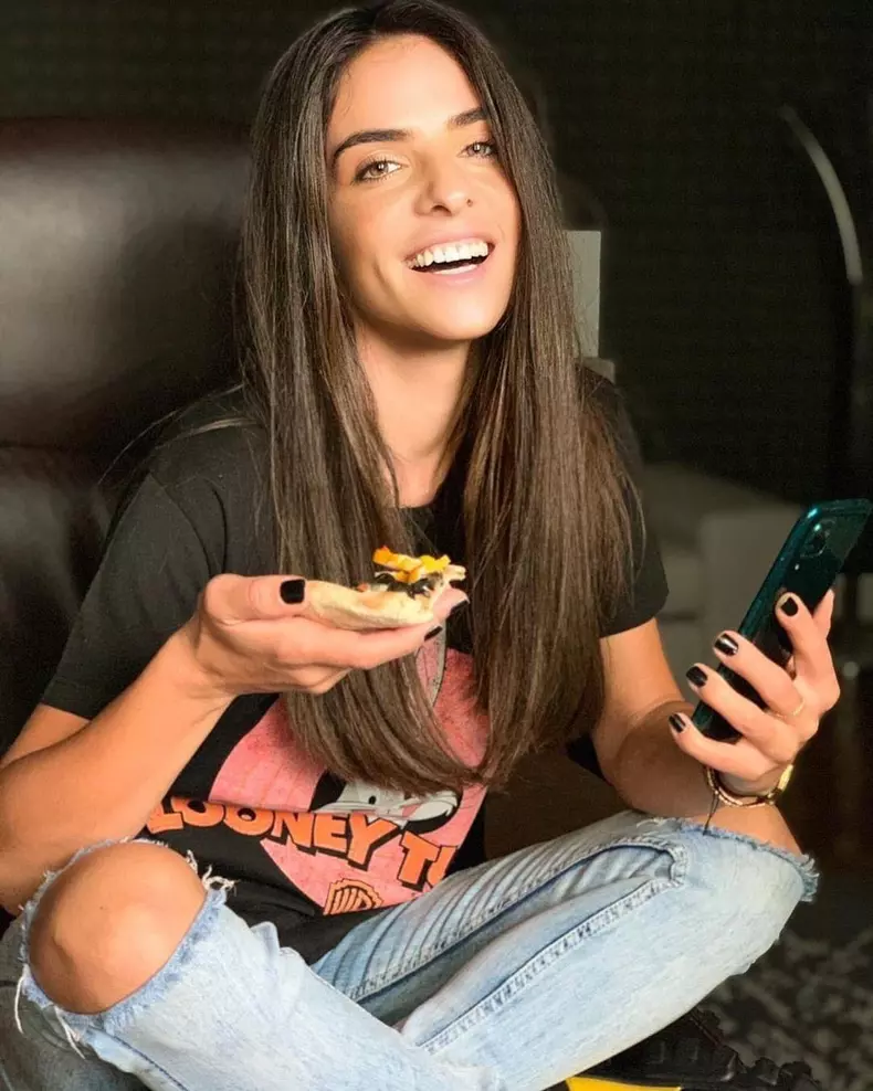 Melina Dumitru Survivor România (2)