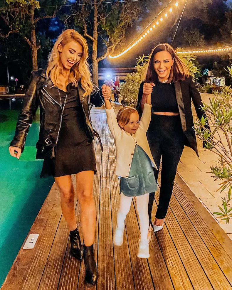 Andreea-Antonescu-debut-2