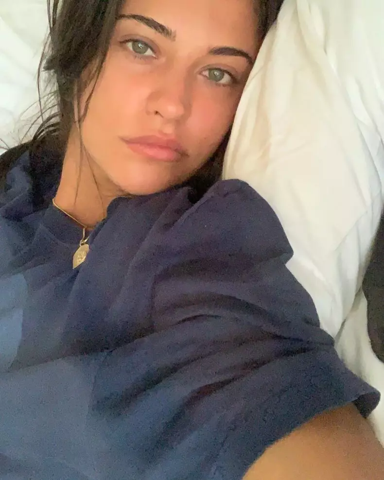 antonia-operatii-estetice-819x1024