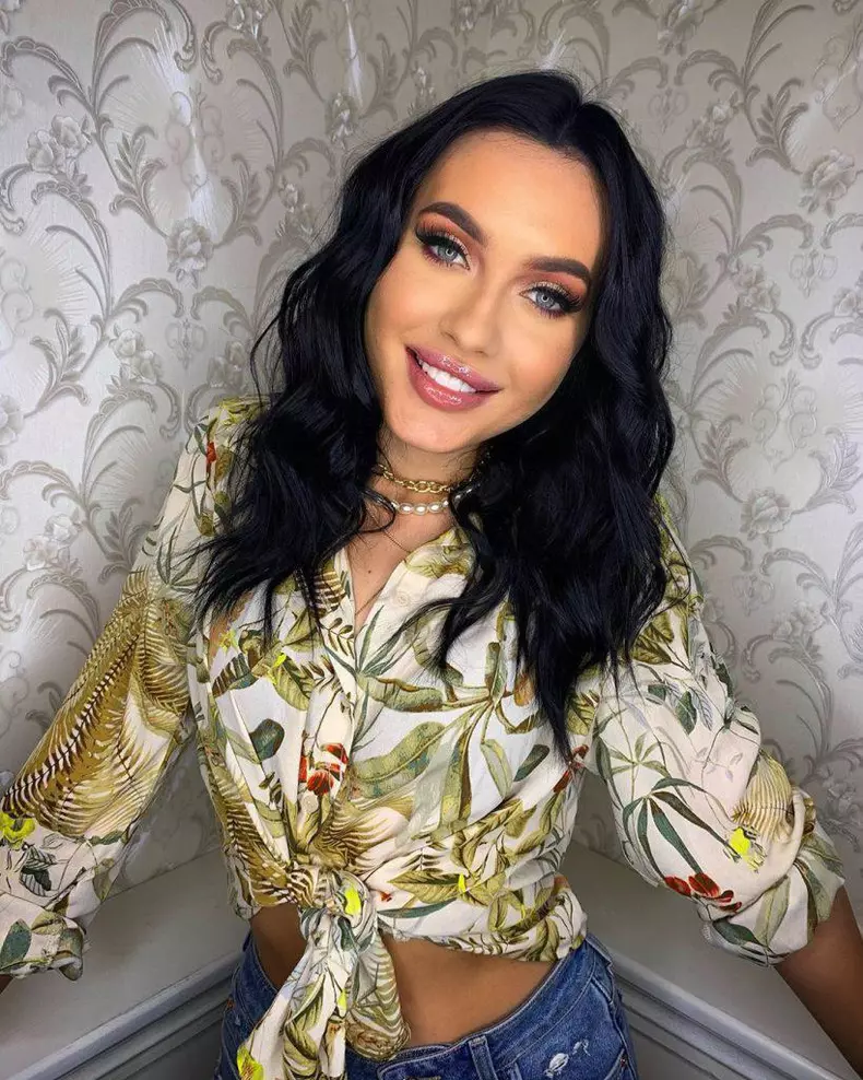 bianca-comanici-blonda-6-819x1024