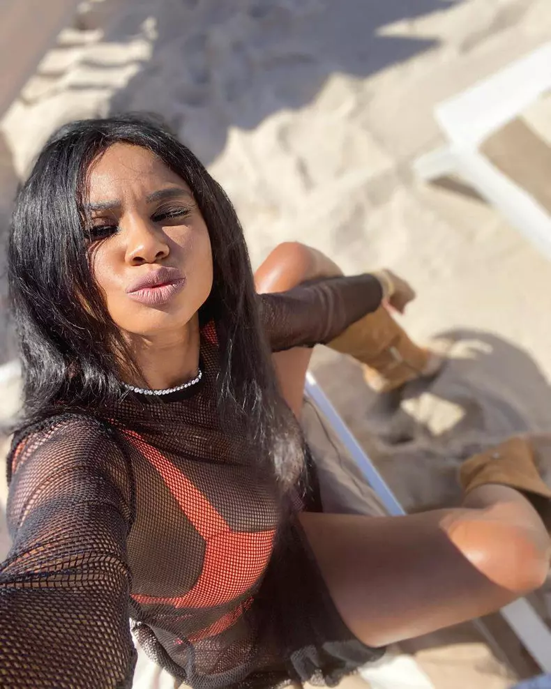 laurette-10-3-819x1024-3-819x1024-2