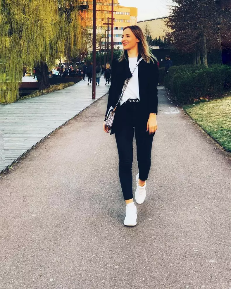 Marilena-Cuciurean-Survivor-3-819x1024