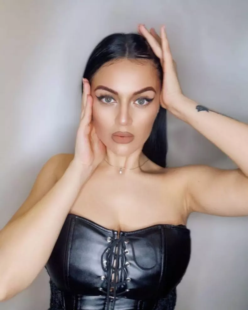 simona-balaceanu-819x1024