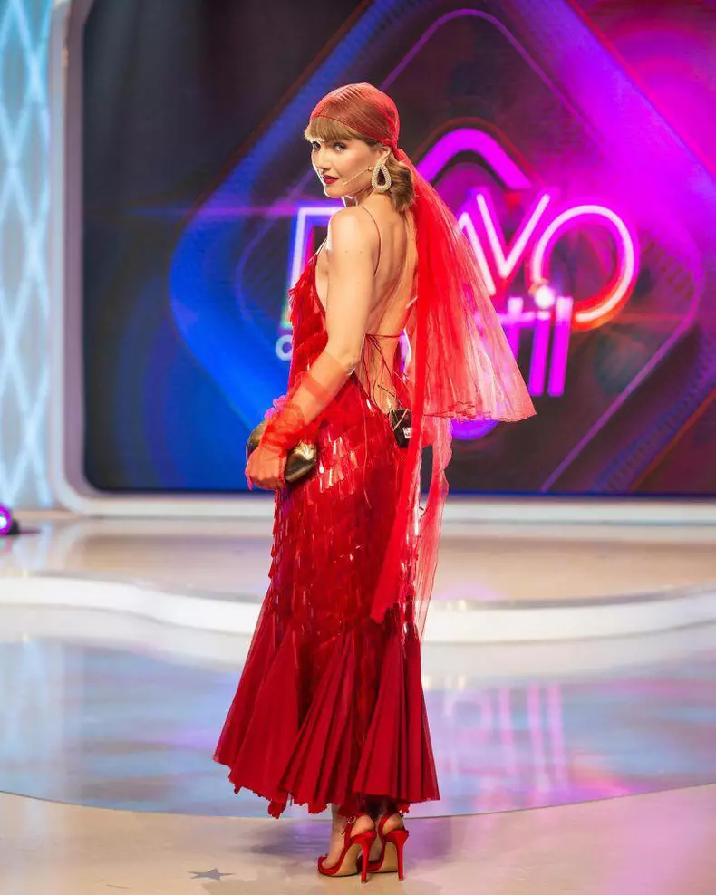 Alexandra-Ungureanu-de-la-Bravo-ai-stil-Celebrities-parasita-de-logodnic-inainte-de-nunta3