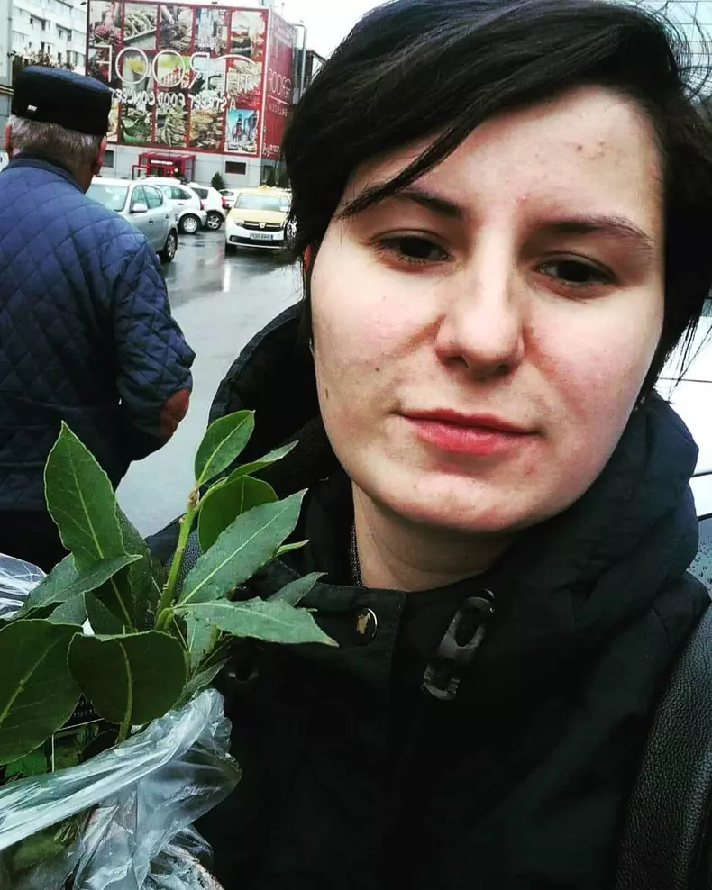 cine-este-cristina-malai-chefi-la-cutite2