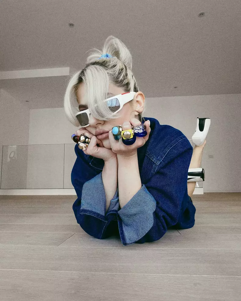 ianca-fiica-lui-razvan-simion-a-dat-o-uitarii-pe-lidia-buble-1