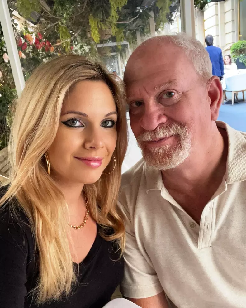 iasmina-hill-a-nascut-milionarul-bradford-hill-in-culmea-fericirii-9