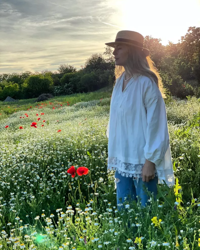 laura-cosoi-aparitie-de-senzatie-pe-instagram-4