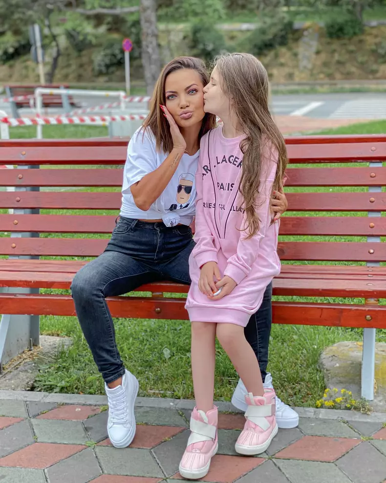 Andreea-Antonescu-divort-4