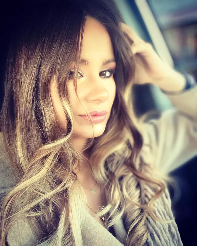 Cine-este-Gratiela-Duban-4