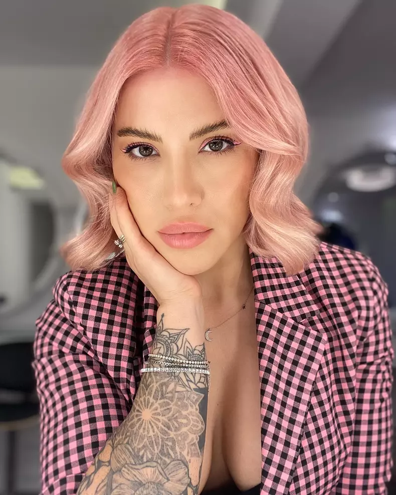 Nicoleta-Nuca-bravo-ai-stil-4