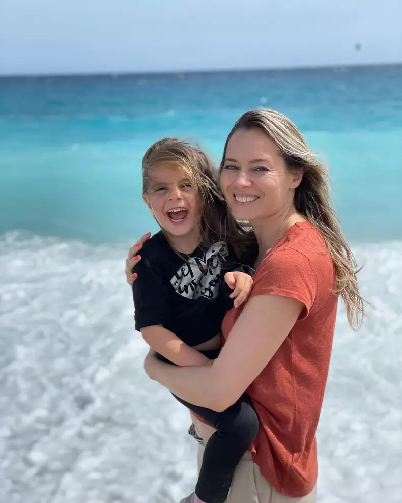 laura-cosoi-al-treilea-copil-8