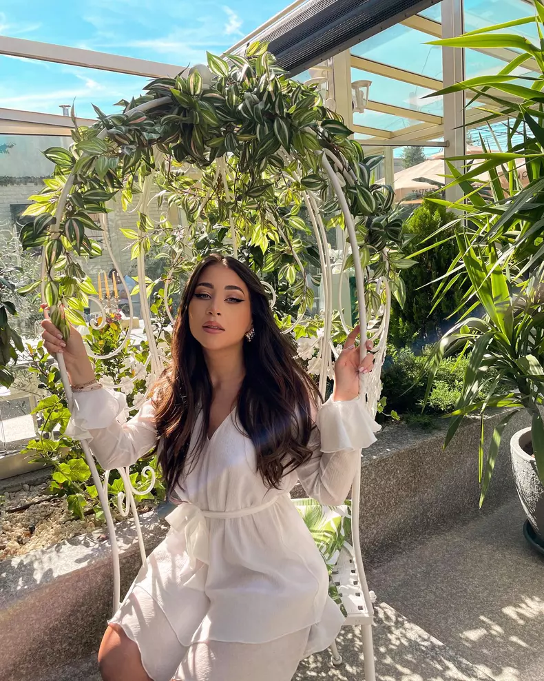 Nicole-Cherry-VIVA-septembrie-14