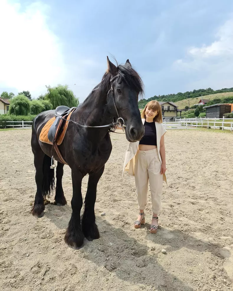 cine-este-alexandra-ungureanu-de-la-asia-express-4