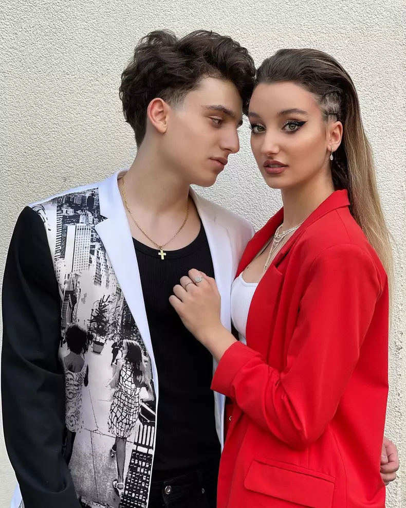 239650690_557171432141913_7116529907068564375_n