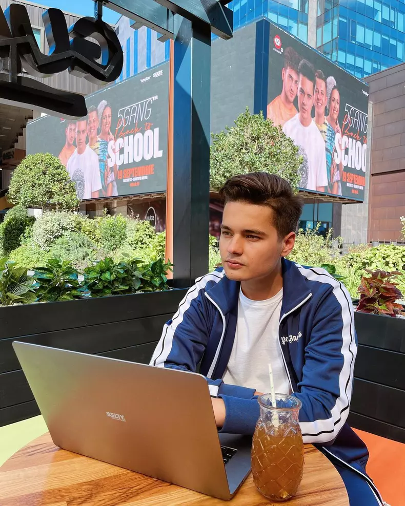 241371025_2958592877724406_2559887990538732326_n