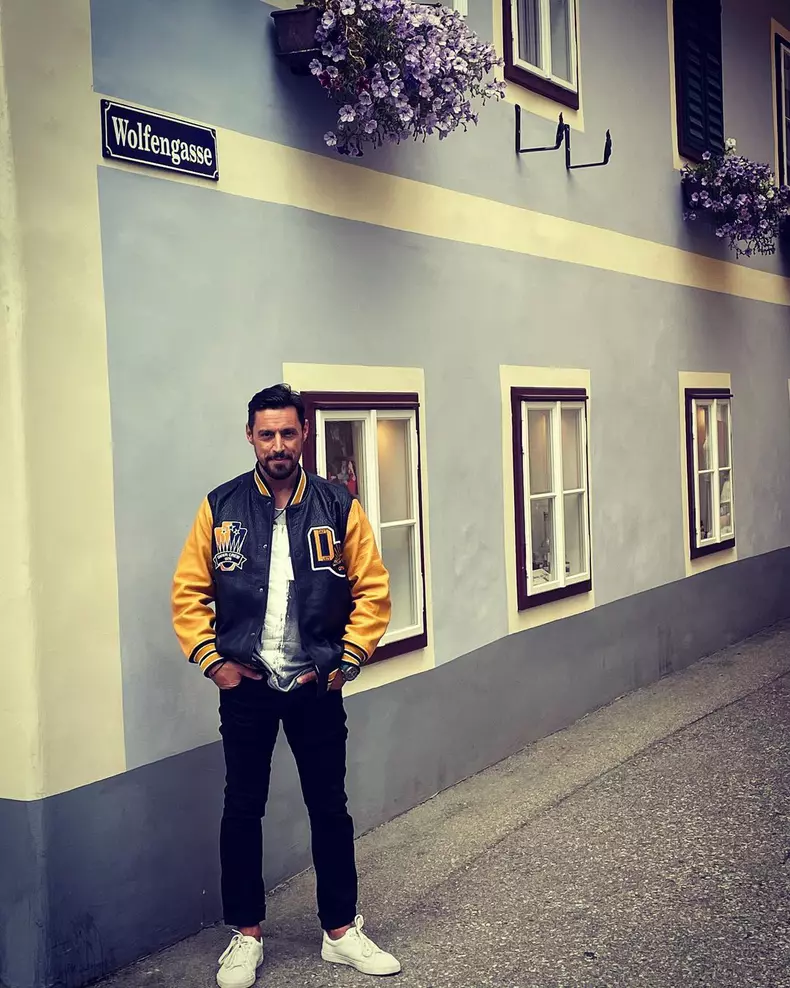 241859357_559868698566097_198022123667098189_n