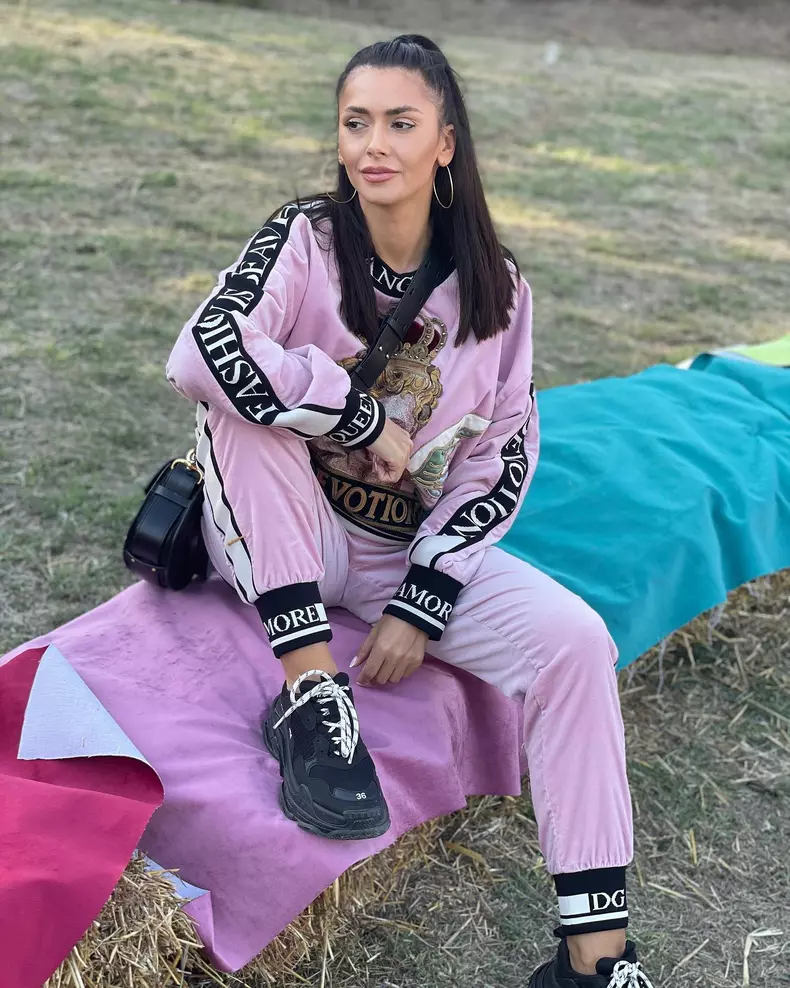 244306965_402420434667549_873709281149510771_n