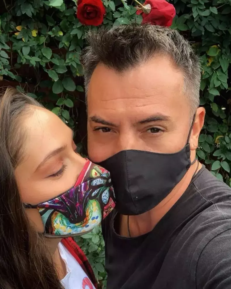 razvan-fodor-si-irina-12-ani-de-casnicie-7-819x1024-1