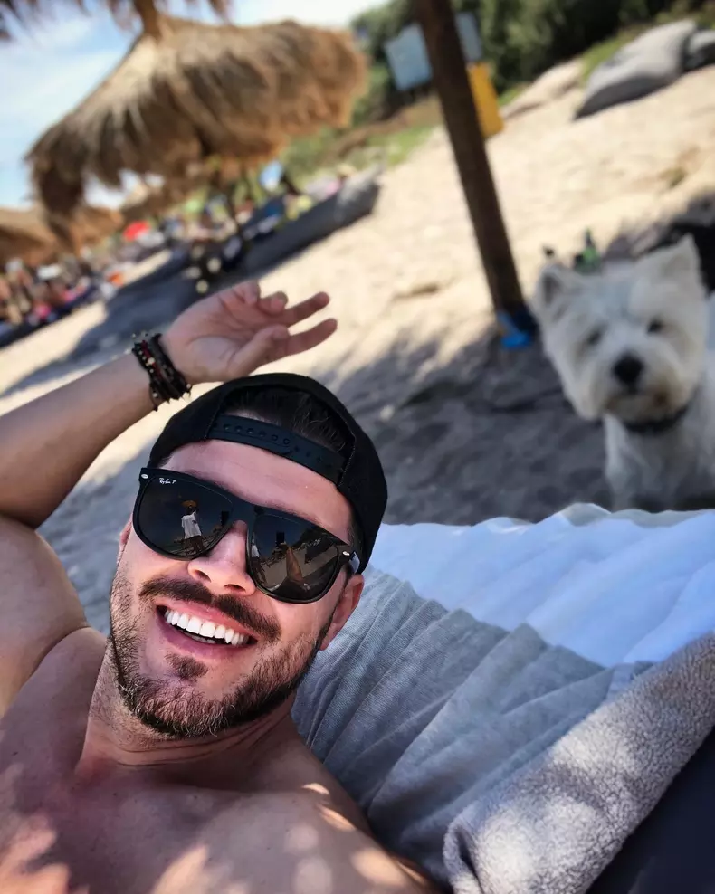 victor-slav-petrece-craciunul-4