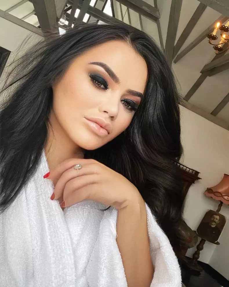 carmen-de-la-salciua-3