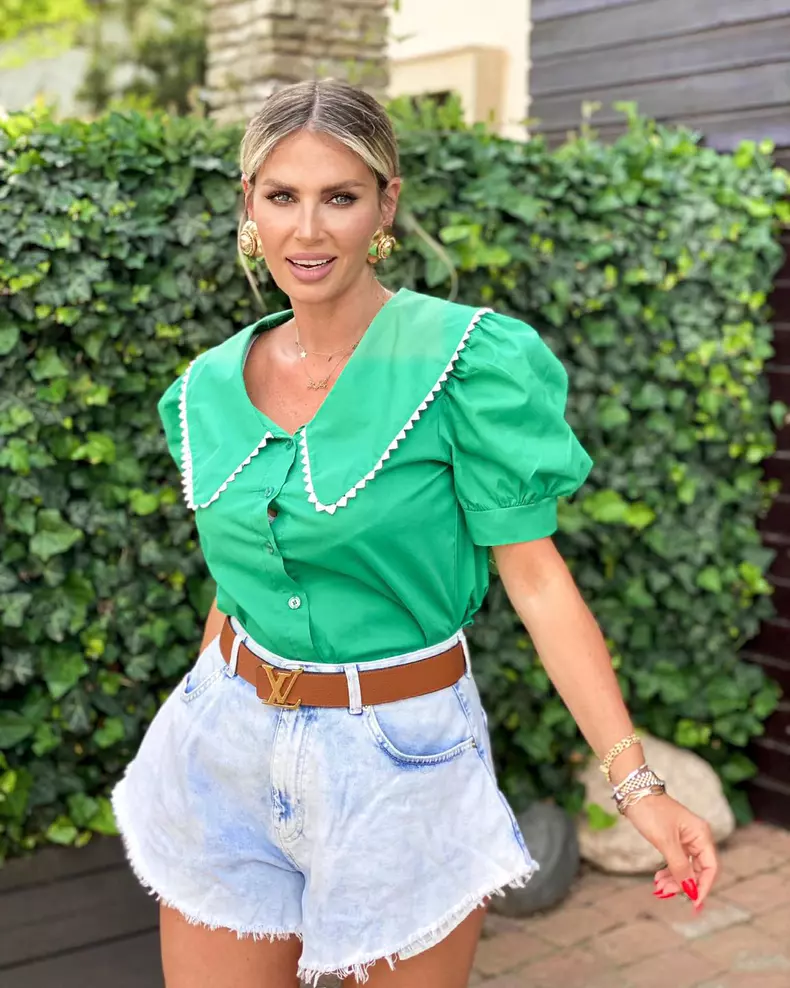 Andreea Banica cantareata