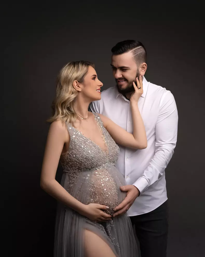 Elly si Cristian au devenit parinti