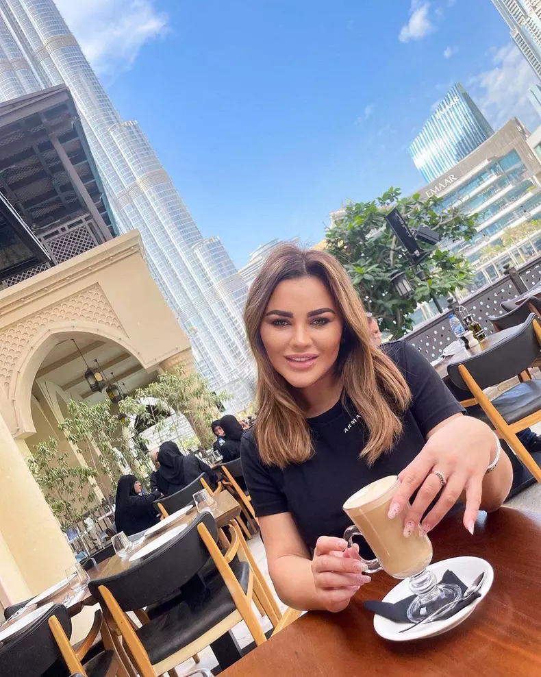 carmen de la salciua artista