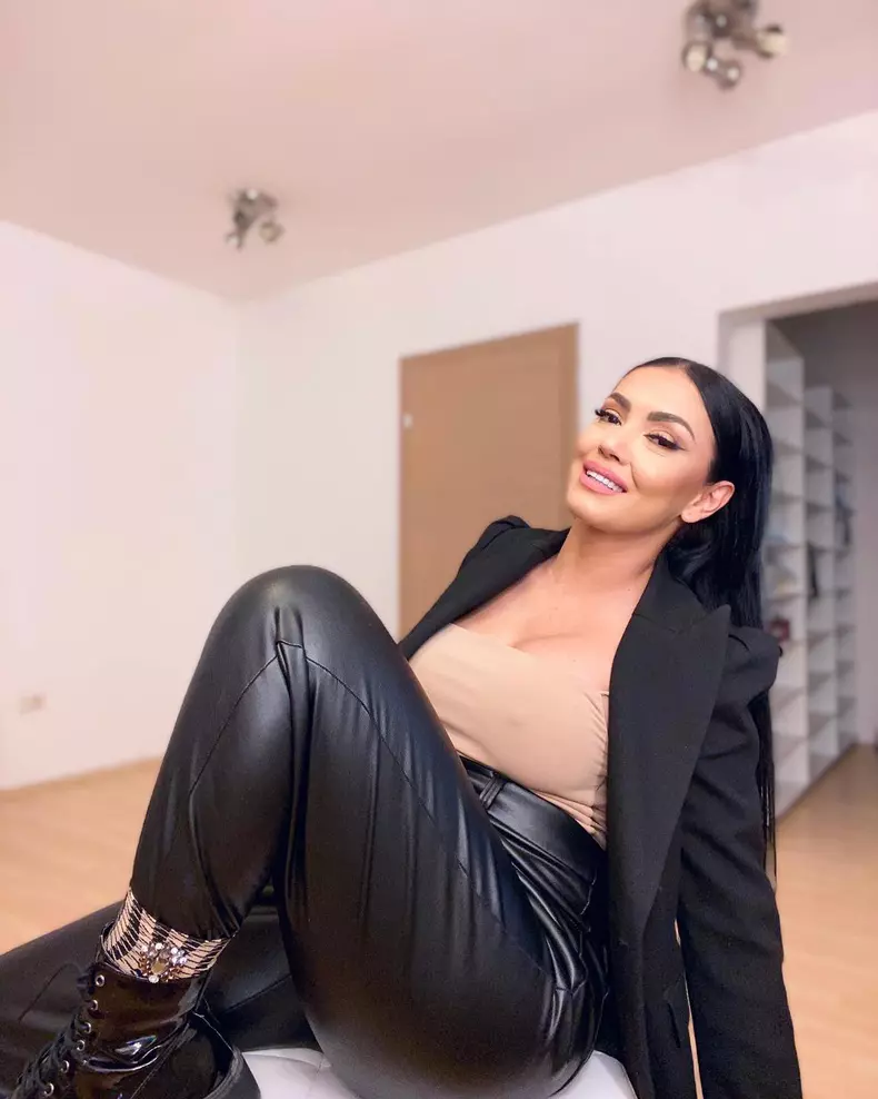 andreea-mantea-debut-2