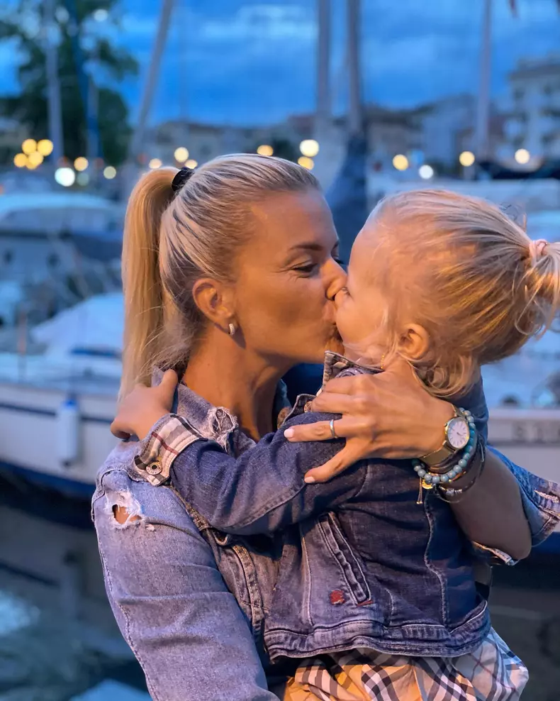 elwira-petre-nationalitate-10