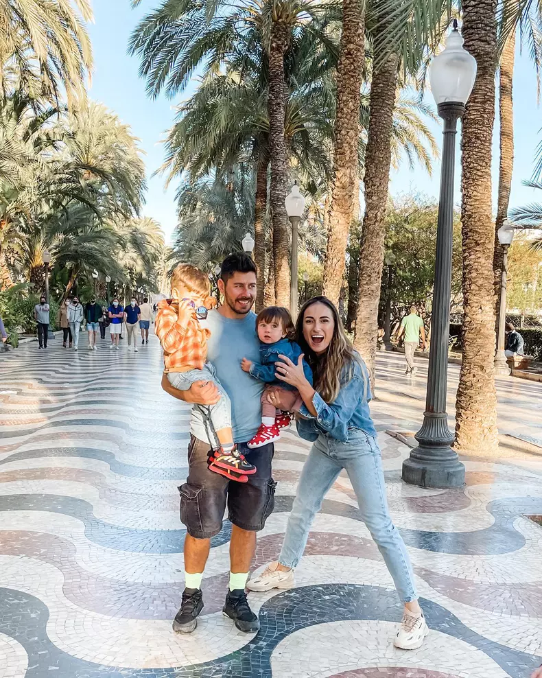 cum-si-a-cunoscut-Anca-Bucur-sotul-5