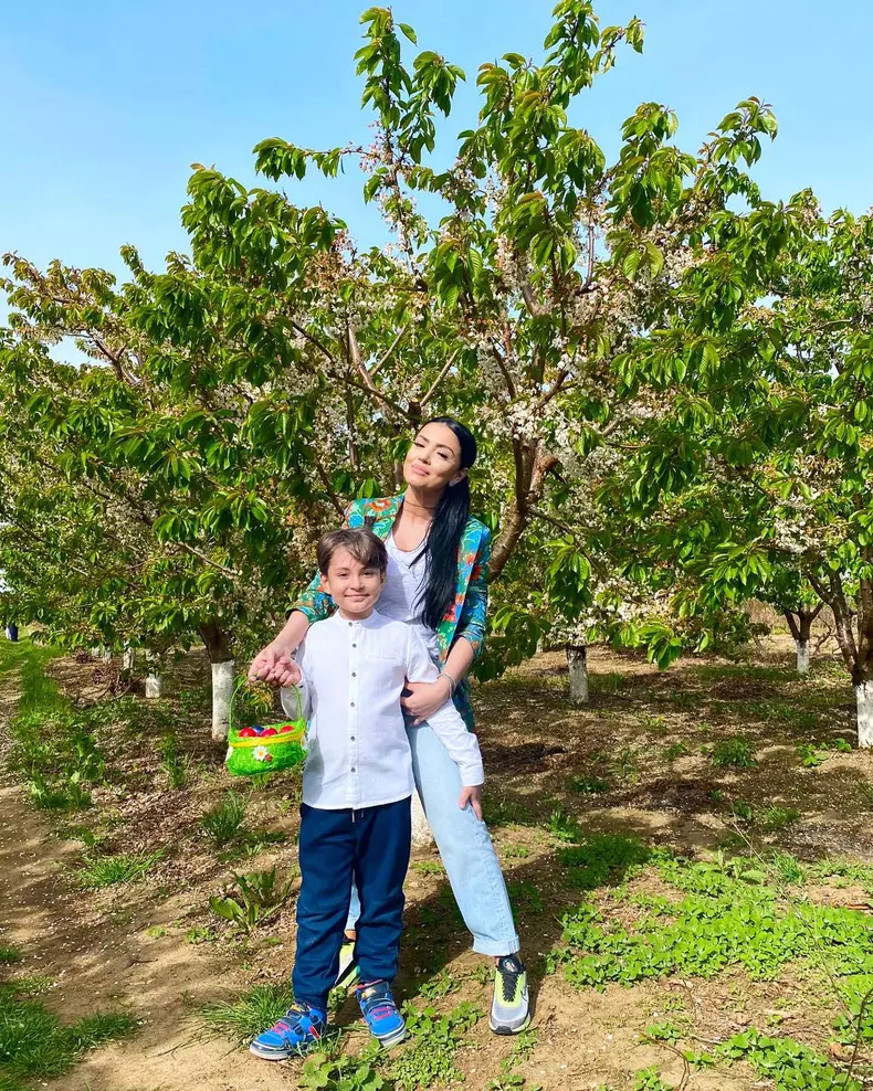 ANDREEA MANTEA VEDETA