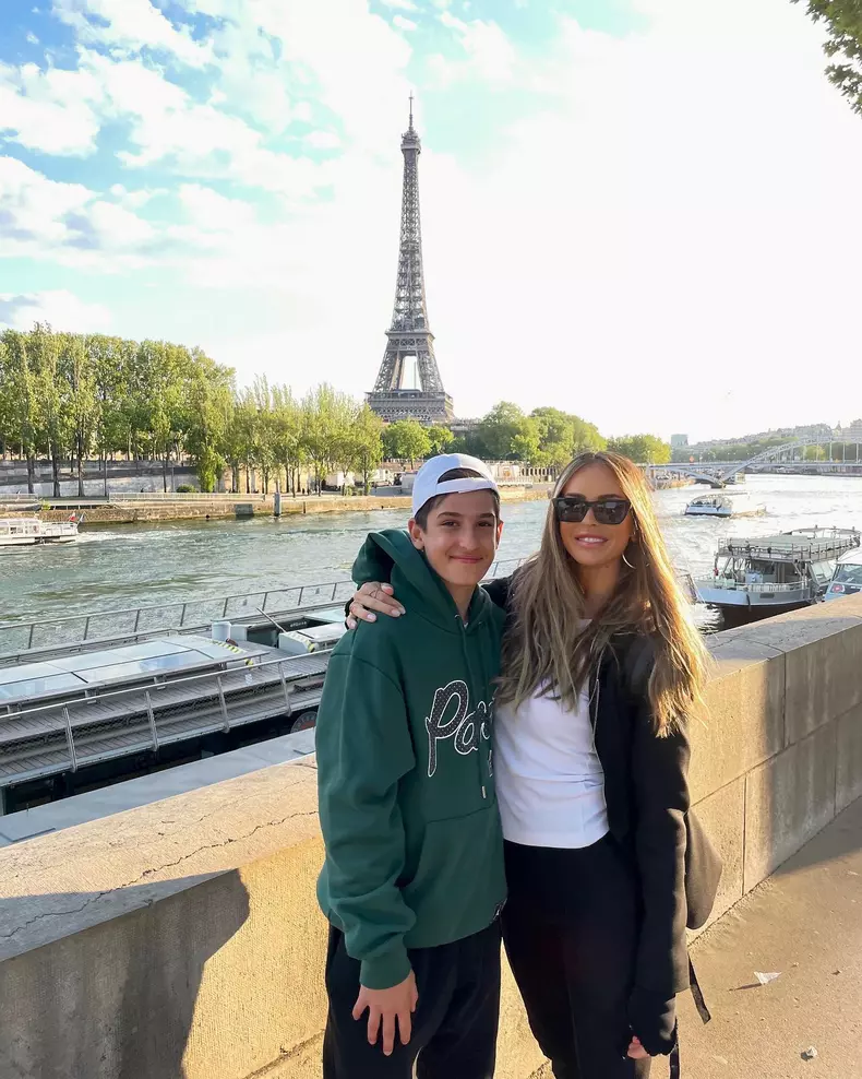 diana-munteanu-si-fiul-ei